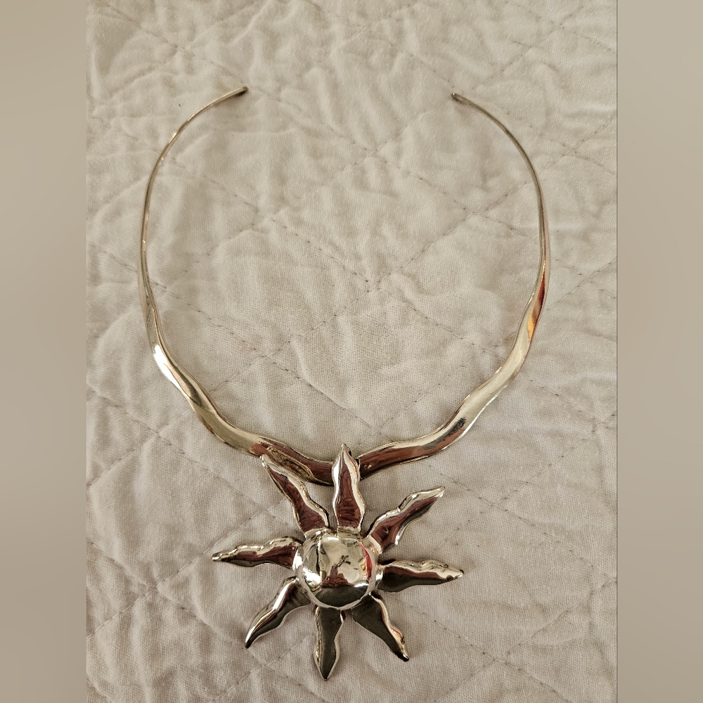 Silver necklace set